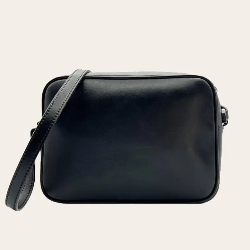 Patrizia Pepe Camera Case in pelle nera